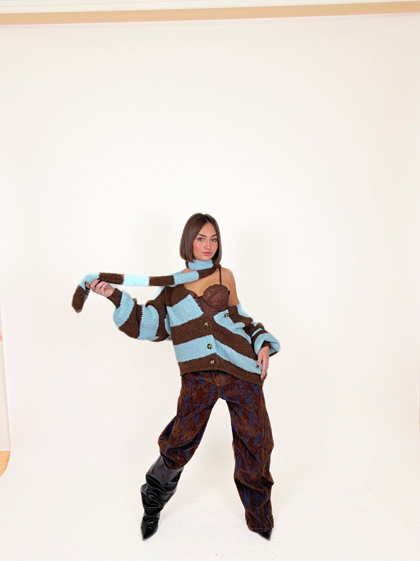 Cardigan con sciarpa ✨