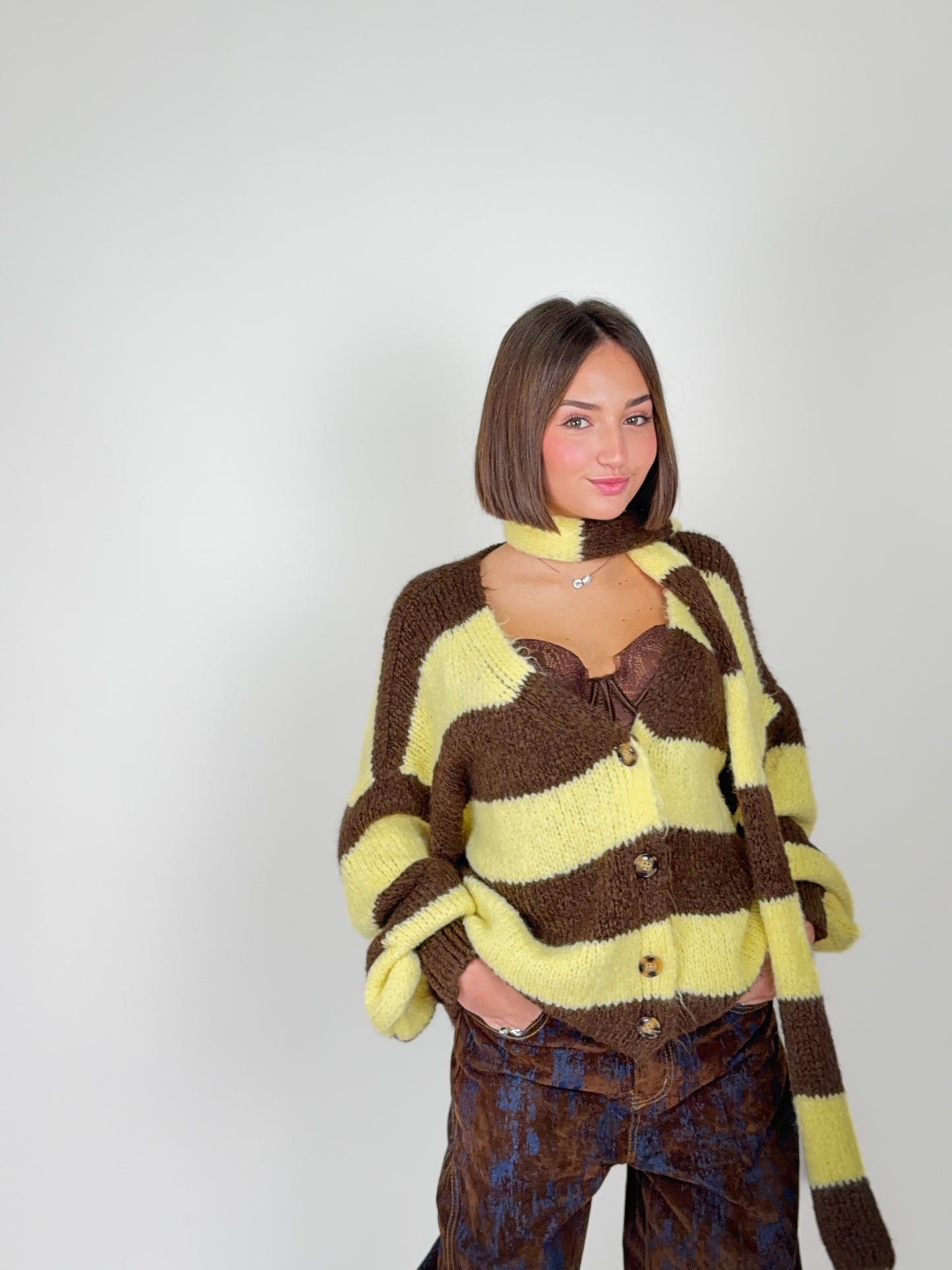 Cardigan con sciarpa ✨